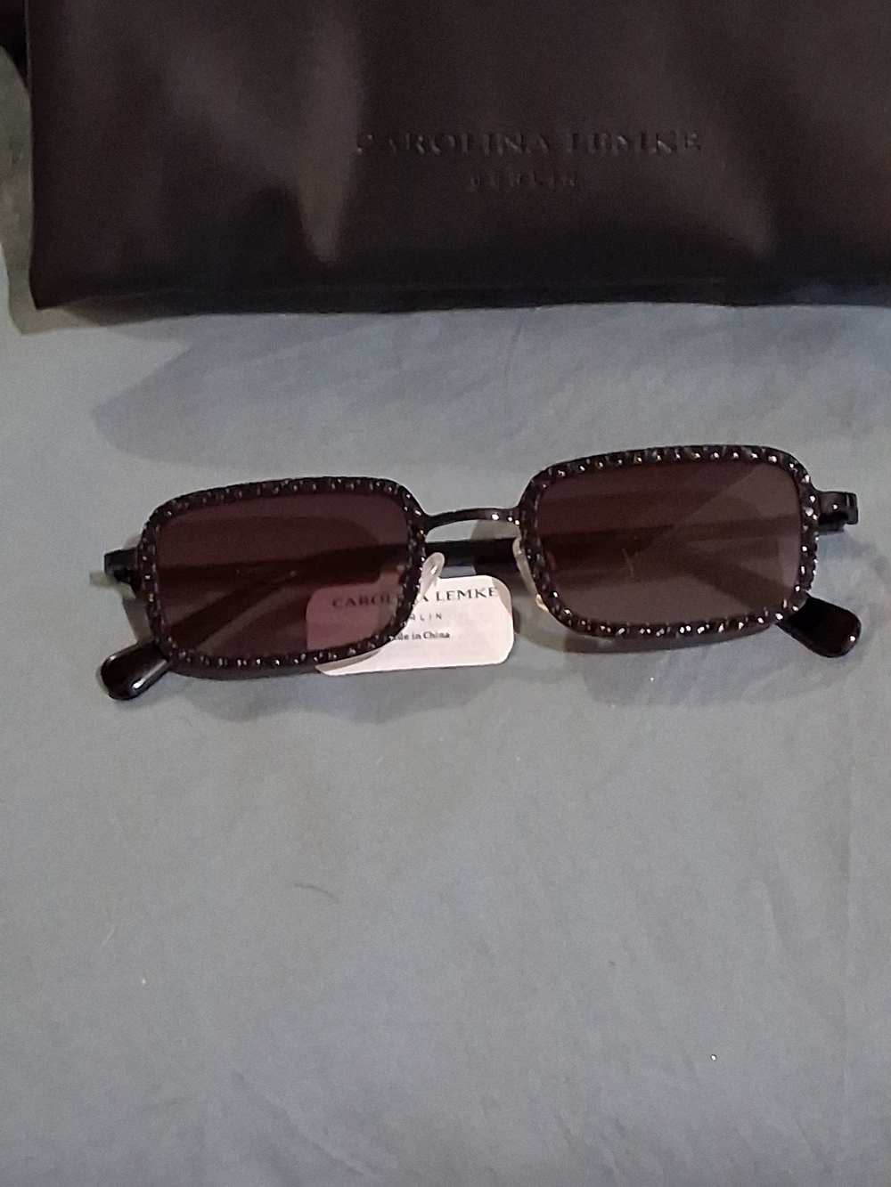 Men's Black Rectangular Sunglasses with Dark Lenses